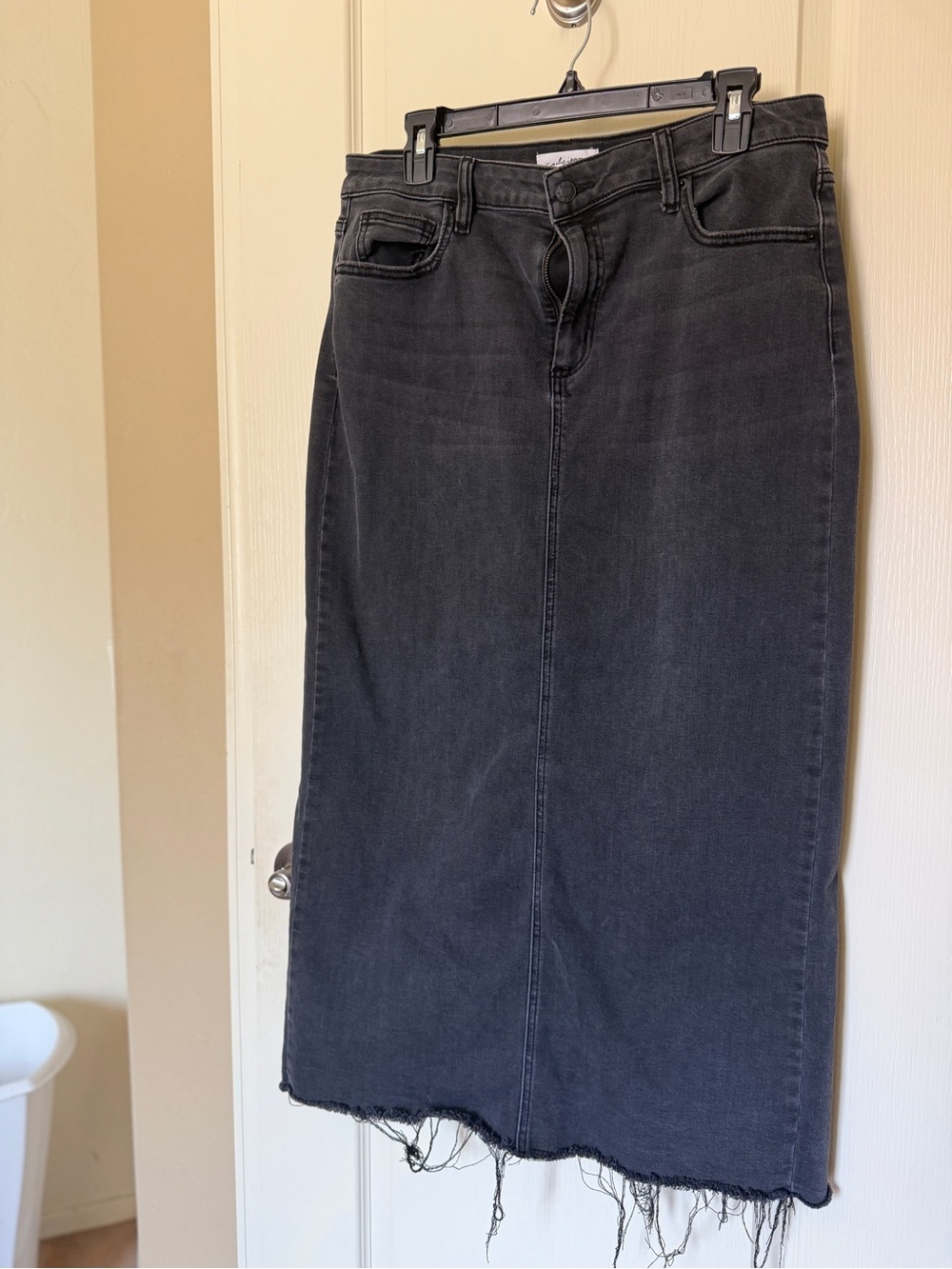 Carly Jean Los Angeles Taylor Vintage Skirt Charcoal Black Size L